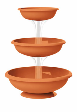 Fontana Terracotta outdoor set of 3 bowls in fountain formation